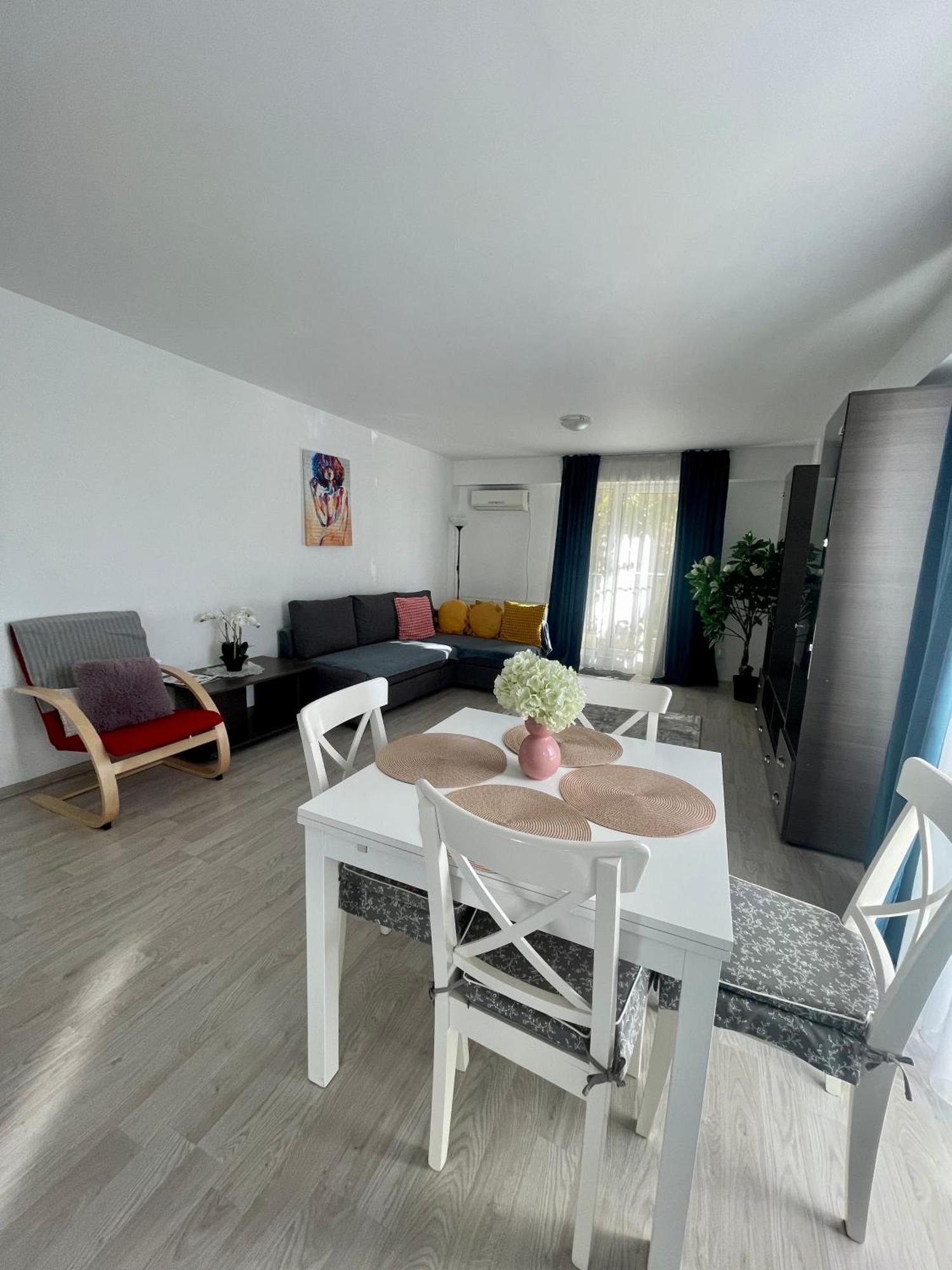 Fly Airport Residences & Therme-Self Check-In Otopeni Exterior photo